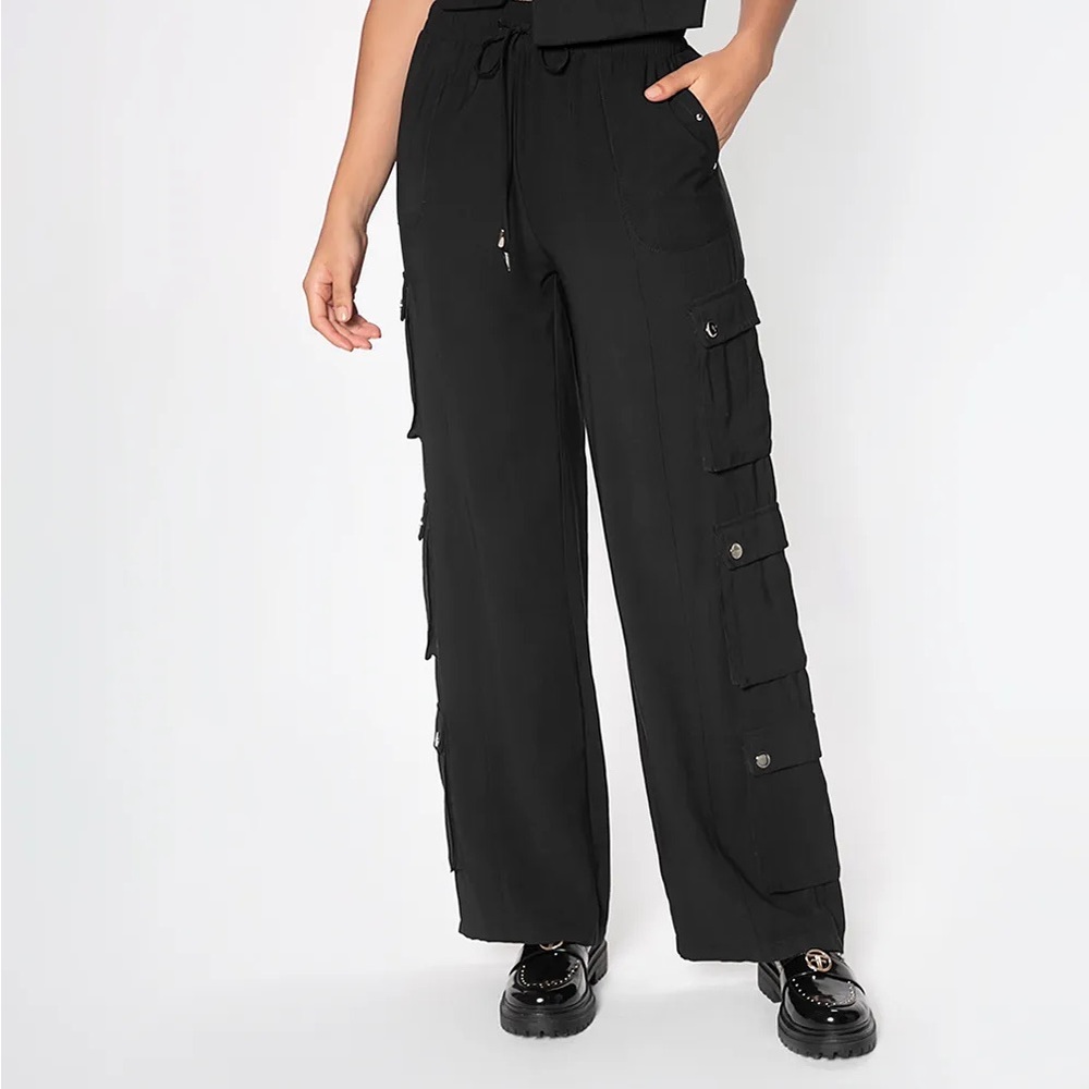 Studio F Black Cargo Pant - Brand New, Size Medium